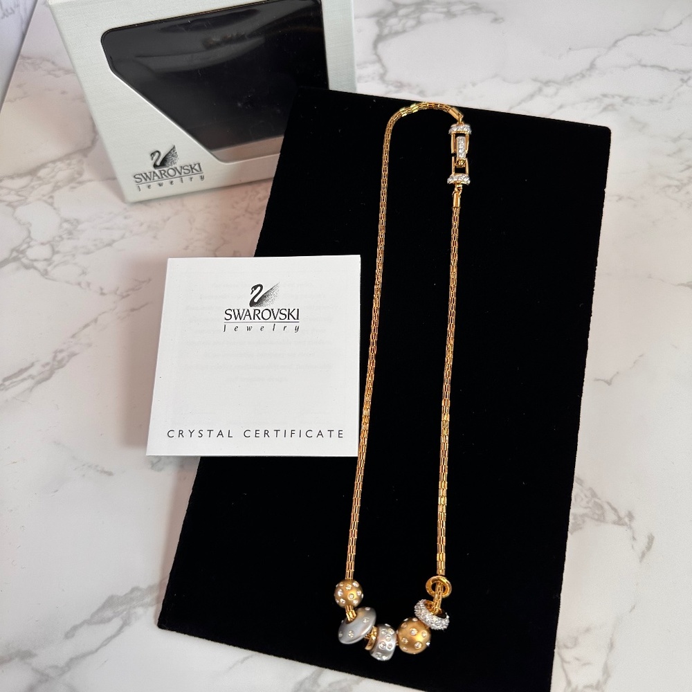 **SOLD**🌟Swarovski Crystal and Gold Tone Necklace NEW IN BOX🌟 - Picture 9 of 9